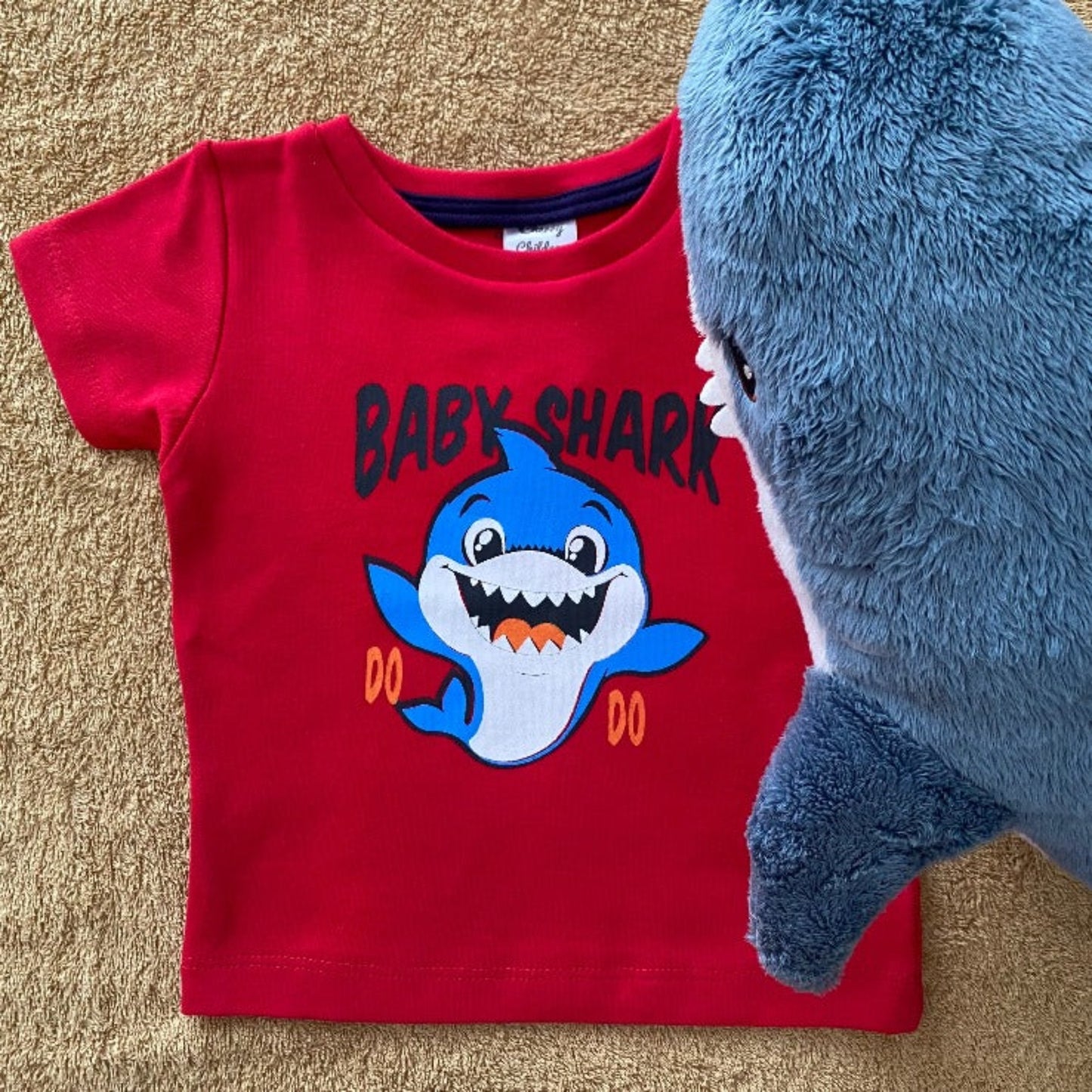 Red Boys T-shirt Baby Shark